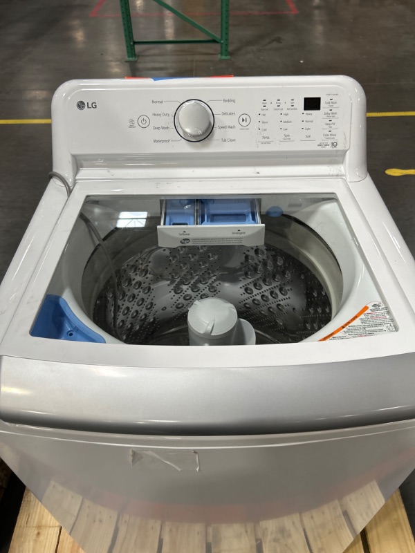 Photo 3 of LG 4.8-cu ft High Efficiency Agitator Top-Load Washer (White) ENERGY STAR