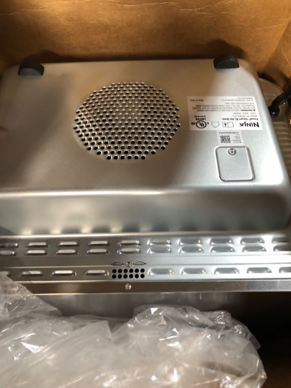 Photo 5 of **NON REFUMNDABLE NO RETURN SOLD AS IS***
**PARTS ONLY**Ninja DT251 Foodi 10-in-1 Smart XL Air Fry Oven, Bake, Broil, Toast, Air Fry, Roast, Digital Toaster, Smart Thermometer, True Surround Convection up to 450°F, includes 6 trays & Recipe Guide, Silver 