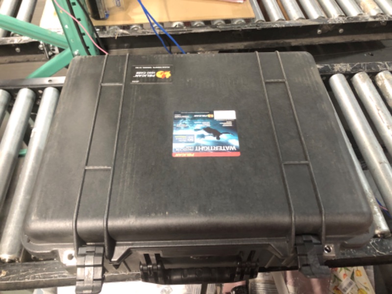 Photo 5 of Pelican 1560 Case With Padded Dividers (Black) Black With Padded Dividers