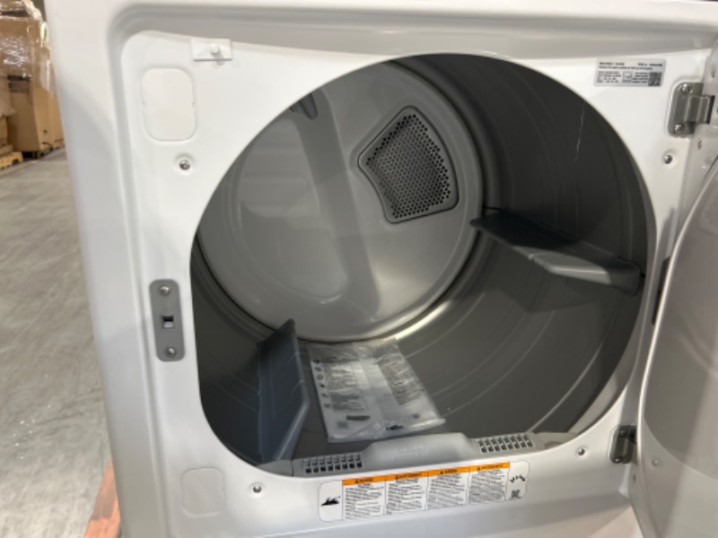 Photo 1 of LG 7.3-cu ft Electric Dryer (White) ENERGY STAR