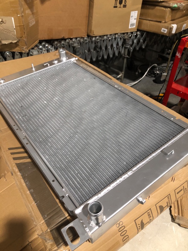 Photo 2 of * used * see all images * 
LUXERA Aluminum Radiator for 1999-2014 Chevy Silverado 