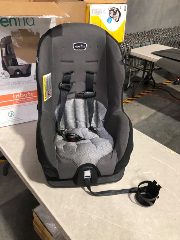 Photo 2 of ***USED AND DIRTY***
Evenflo Tribute LX Harness Convertible Car Seat, Solid Print Gray