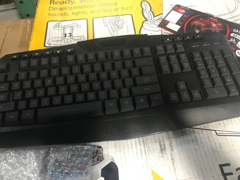 Photo 2 of * some keys do not work * sold for parts *
Redragon S101 Gaming Keyboard, M601 Mouse, RGB Backlit Gaming Keyboard, Programmable Backlit Gaming Mouse, Value Combo Set 