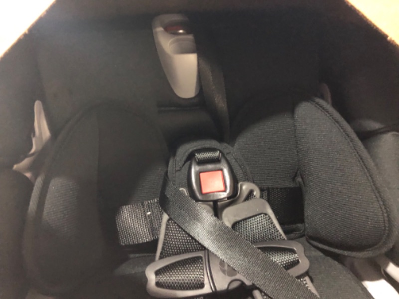 Photo 4 of Britax Boulevard ClickTight Convertible Car Seat