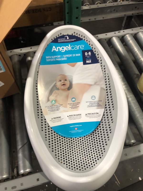 Photo 3 of Angelcare Baby Bath Support (Aqua)