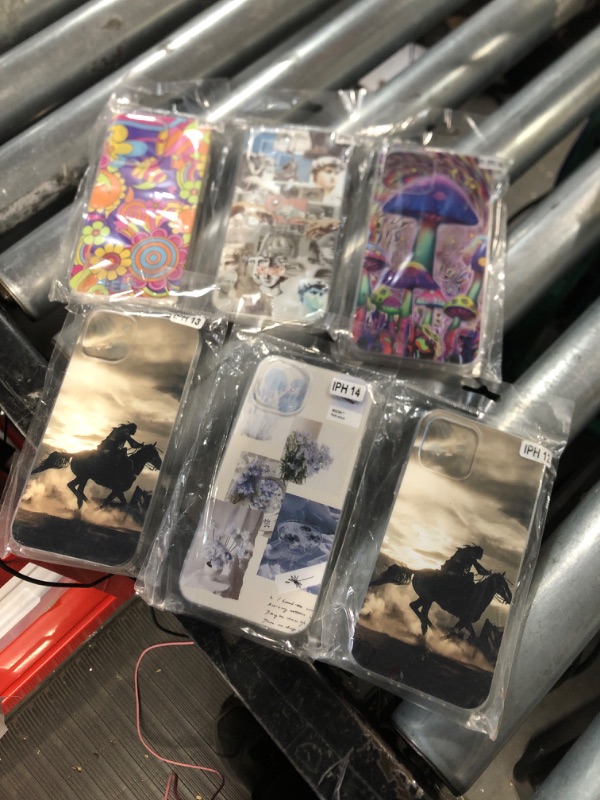 Photo 1 of BUNDLE OF IPHONE CASES 