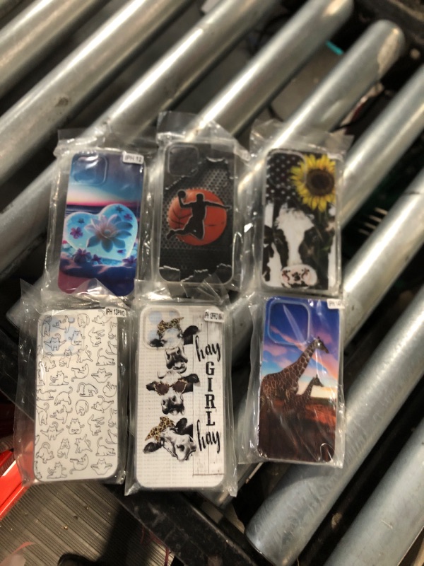 Photo 1 of BUNDLE OF IPHONE CASES 