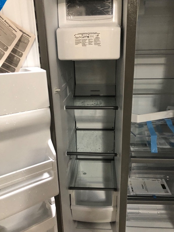 Photo 9 of Whirlpool 24.5-cu ft Side-by-Side Refrigerator with Ice Maker (Fingerprint Resistant Stainless 