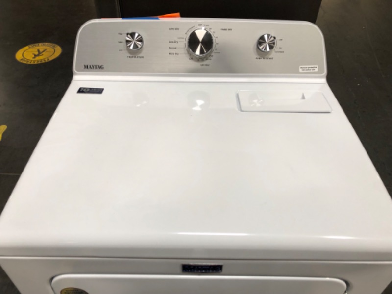 Photo 2 of Maytag 7-cu ft Side Swing DoorGas Dryer (White)