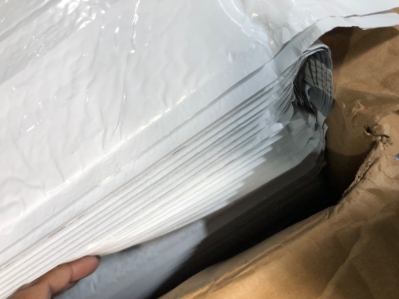 Photo 3 of SET OF 2***50 IN TOTAL*****zmybcpack 50 Pack White Bubble Mailers 10.5x16 Inch