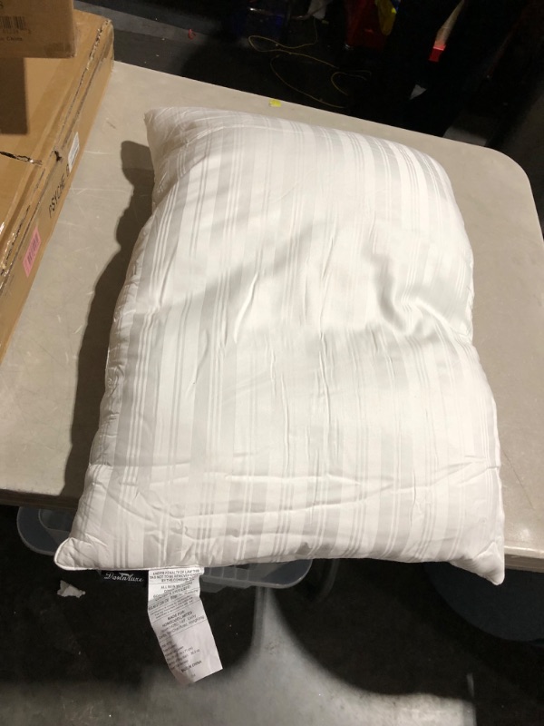 Photo 2 of ***ONLY 1 PILLOW***
downluxe Down Alternative Pillows Queen Size
