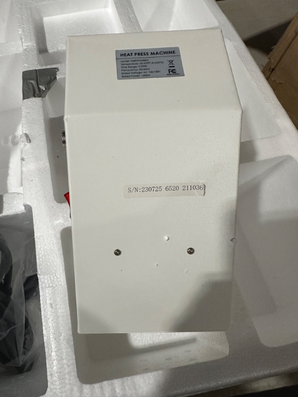 Photo 4 of VEVOR Heat Press Machine- 15x15 White