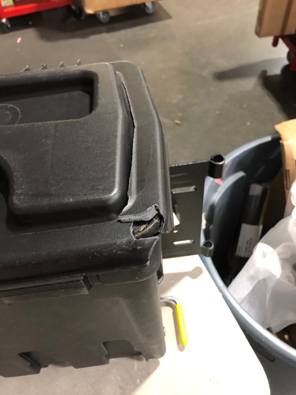 Photo 3 of ***DAMAGED - CRACKED - SEE PICTURES***
UnderCover SwingCase Truck Bed Storage Box | SC104P | Fits 2019 - 2023 Chevy/GMC Silverado/Sierra 1500