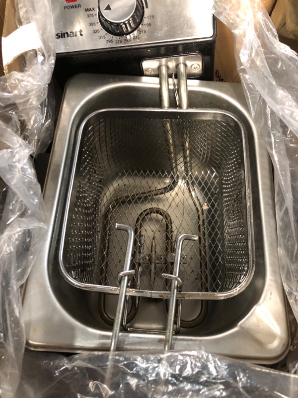 Photo 4 of ***PARTS ONLY NON REFUNDABLE****
Cuisinart CDF-130 Deep Fryer, 2 Quart, Stainless Steel 2-Quart ITEM DOES NOT WORK