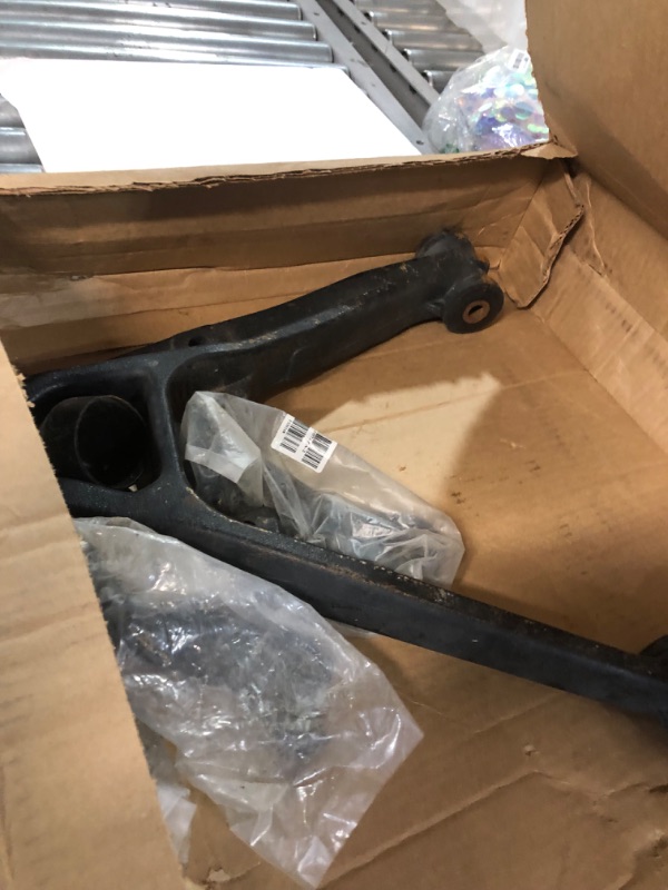 Photo 2 of Detroit Axle - Front Lower Control Arms w/Ball Joints Inner Outer Tie Rods Replacement for 2005-15 Toyota Tacoma 4WD Base or 2WD Pre Runner - 6pc Set