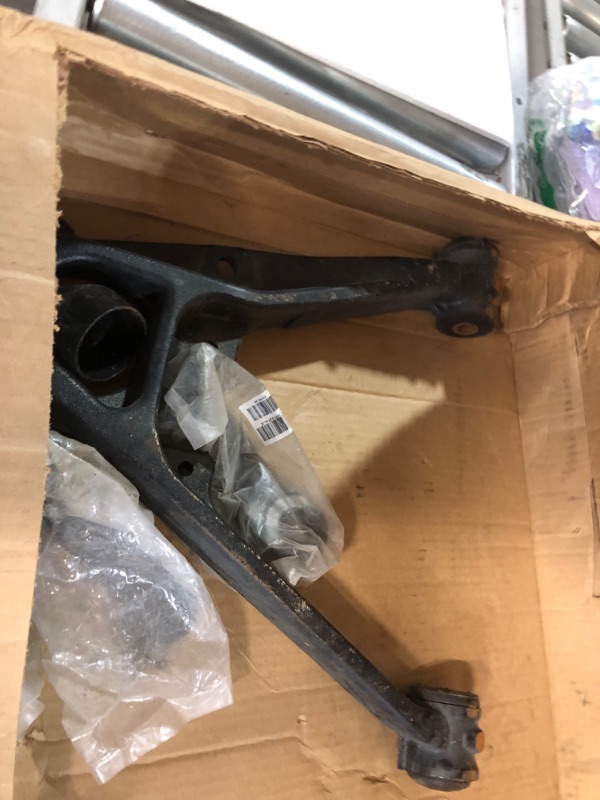 Photo 4 of Detroit Axle - Front Lower Control Arms w/Ball Joints Inner Outer Tie Rods Replacement for 2005-15 Toyota Tacoma 4WD Base or 2WD Pre Runner - 6pc Set