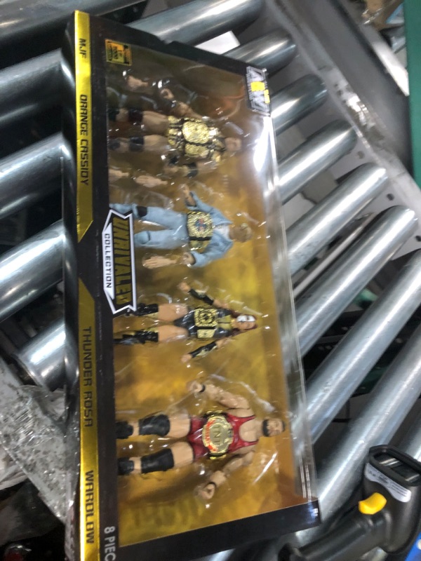 Photo 3 of All Elite Wrestling AEW Unrivaled Champion 4 Pack - Four 6-Inch Figures with Title Belts and Accessories - Amazon Exclusive