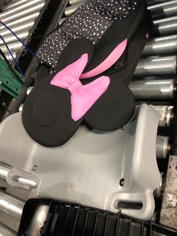 Photo 4 of Disney Baby Pronto! Belt-Positioning Booster Car Seat,  40–100 pounds, Minnie Dot Party