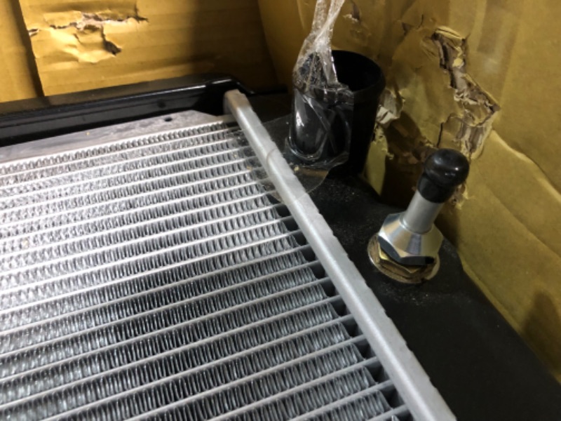 Photo 1 of Denso 221-0517 Radiator