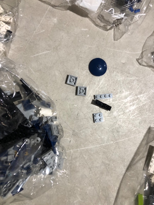 Photo 3 of ***NOT FUNCTIONAL - FOR PARTS - NONREFUNDABLE - SEE COMMENTS***
LEGO Star Wars R2-D2 75308 Collectible Building Toy, New 2021 (2,315 Pieces)