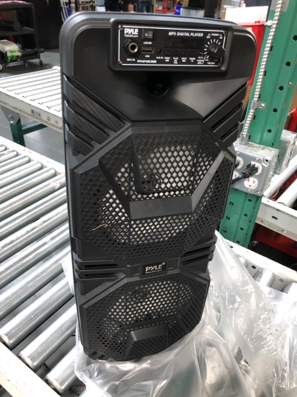 Photo 4 of Pyle Bluetooth PA Speaker System - 600W Rechargeable Outdoor Bluetooth Speaker Portable PA System w/ Dual 8” Subwoofer 1” Tweeter