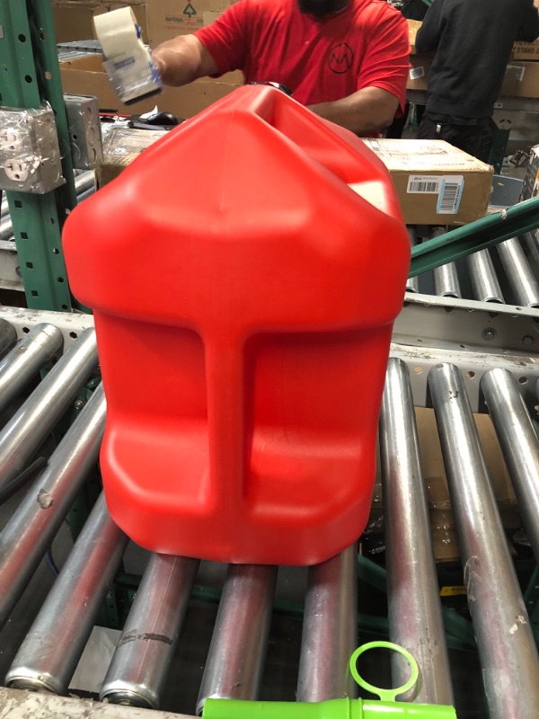 Photo 4 of Scepter FSCG552 Fuel Container with Spill Proof SmartControl Spout, Red Gas Can, 5 Gallon 5 Gallon Red Gas Can