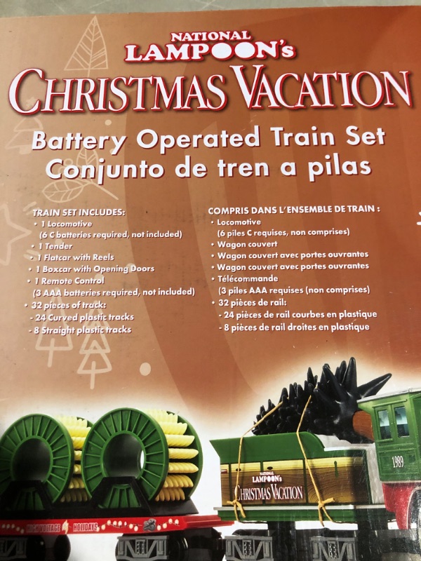 Photo 4 of * used * see all images * 
Lionel Christmas Vacation Ready-to-Play Battery Powered Model Train Set with Remote