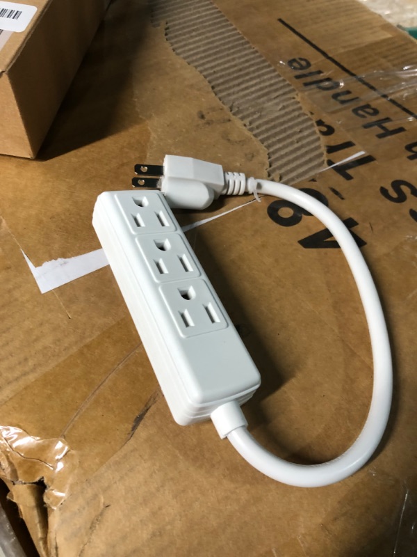 Photo 2 of Power Strip 3 Outlet 1 Count