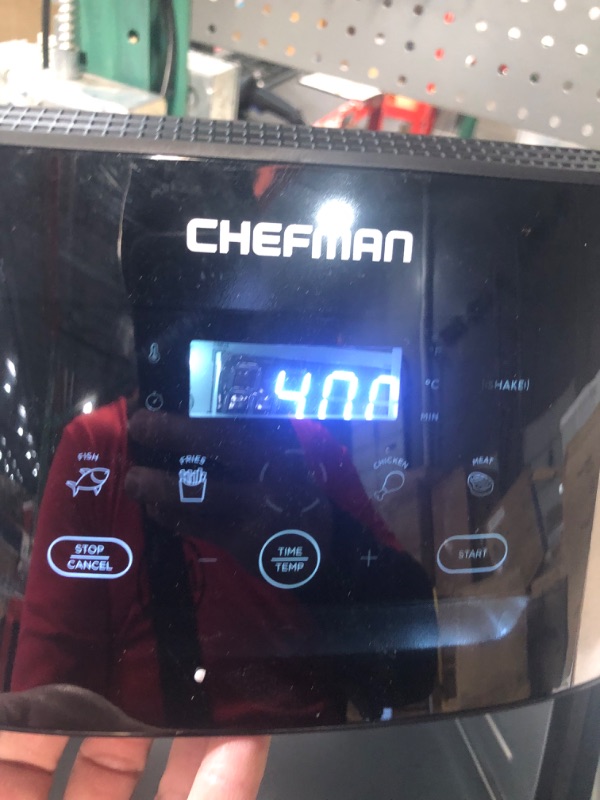 Photo 6 of **SCREEN OFFSET SEE PHOTOS**
CHEFMAN Large Air Fryer Max XL 8 Qt