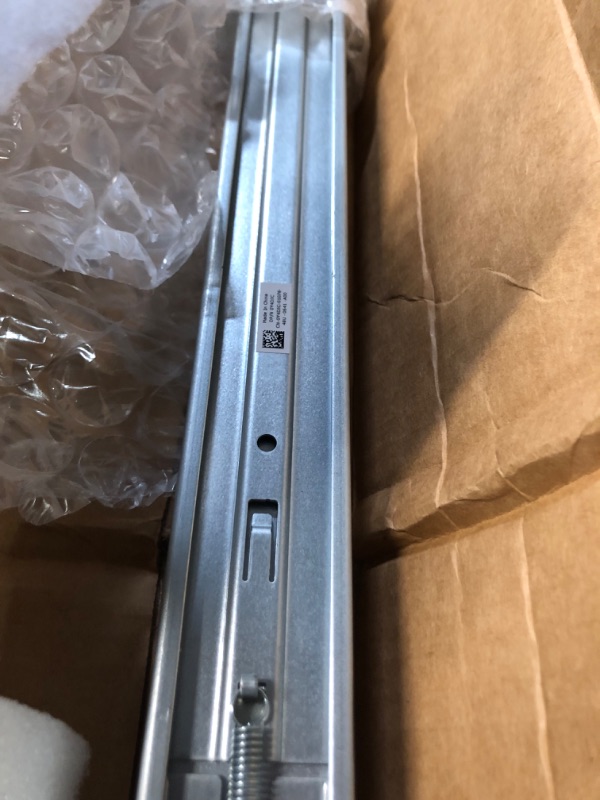 Photo 4 of Dell PowerEdge R320/R420/R620 Server Sliding Rails 1U RAIL KIT 09D83F (Renewed)