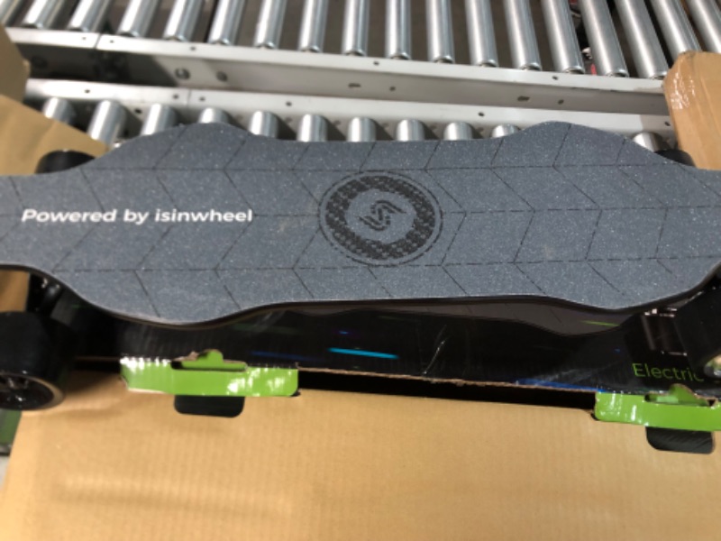 Photo 3 of **MISSING CHARGER**
isinwheel V6 Electric Skateboard with Remote