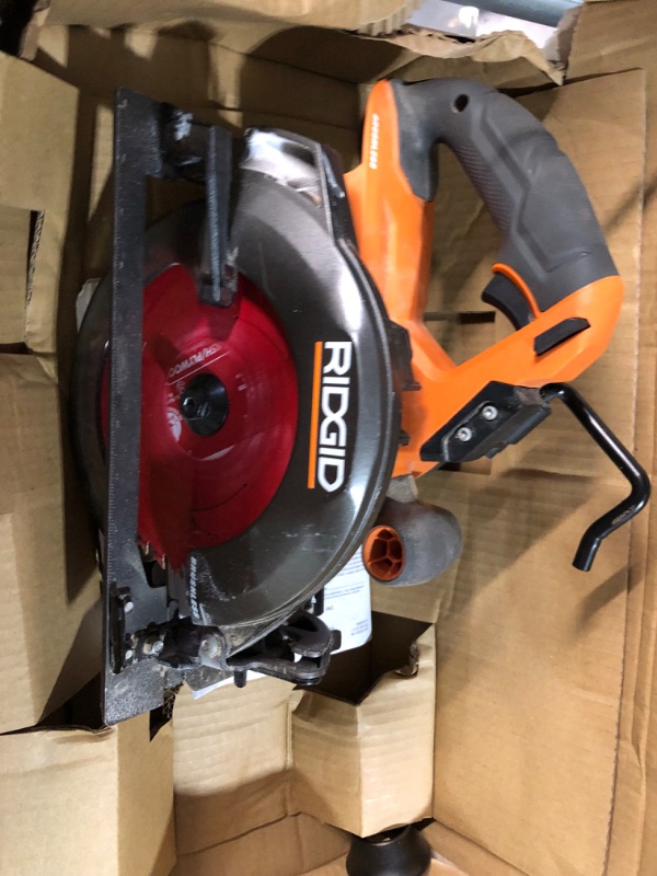 Photo 2 of 18V Brushless Cordless 7-1/4 in. Rear Handle Circular Saw Kit with 8.0 Ah MAX Output Battery, 18V Charger and Bag