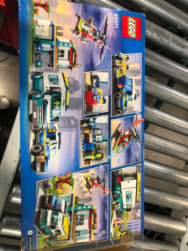 Photo 2 of **USED** LOOSE PIECES** 
LEGO City Emergency Vehicles HQ, 60371, Ages 6+, 706 Pieces
