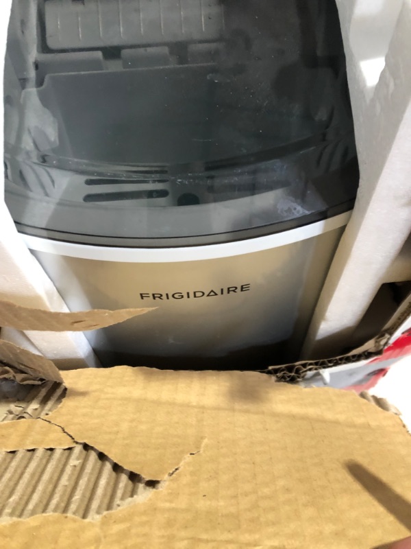 Photo 2 of **PARTS ONLY DOES NOT FUNCTION
FRIGIDAIRE EFIC189-Silver Compact Ice Maker, 26 lb per Day, Silver 