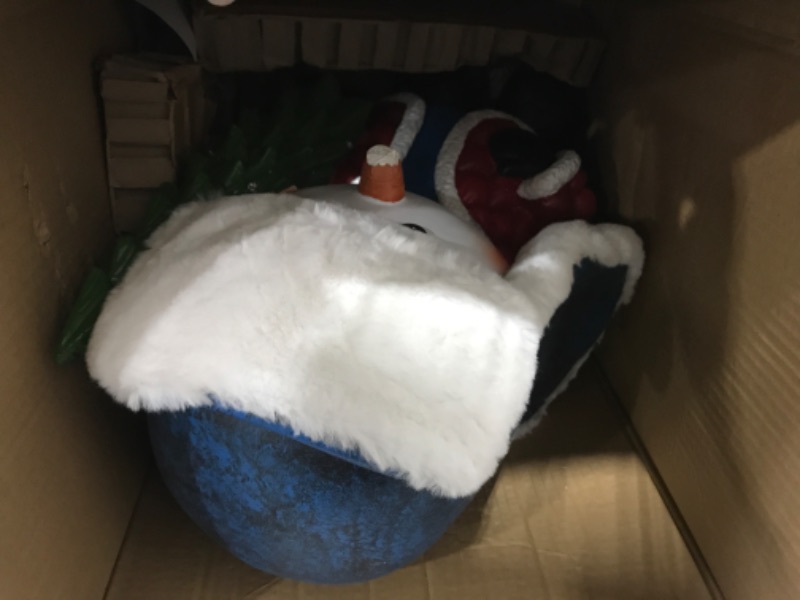 Photo 1 of (READ NOTES) Holiday Living 18.31-in Lighted Animatronic Door Decoration Snowman Battery-operated Christmas Decor

