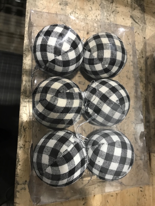 Photo 1 of 6 pack Christmas decoration - black/white 