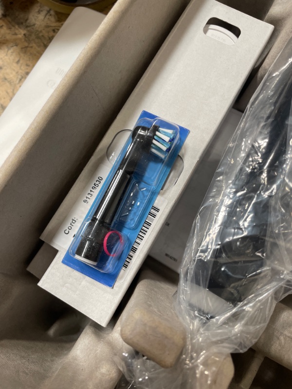 Photo 4 of Oral-B Genius X Limited, Electric Toothbrush with Artificial Intelligence, 1 Replacement Brush Head, 1 Travel Case, Midnight Black Midnight Black Electric Toothbrush