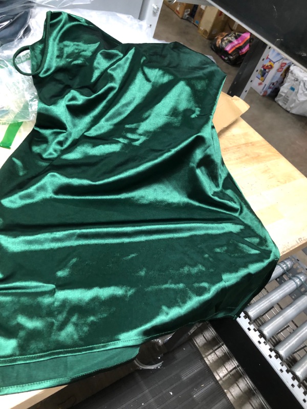 Photo 1 of LARGE EMERALD GREEN WOMENS DRESS