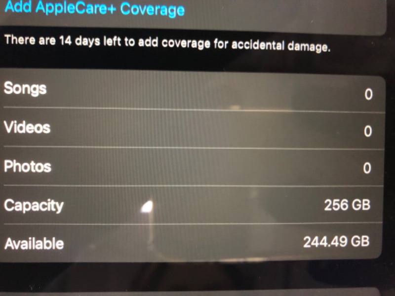 Photo 1 of Apple iPad Air (5th Generation): with M1 chip, 10.9-inch Liquid Retina Display, 256GB, Wi-Fi 6, 12MP front/12MP Back Camera, Touch ID, All-Day Battery Life – Space Gray WiFi Space Gray 256GB