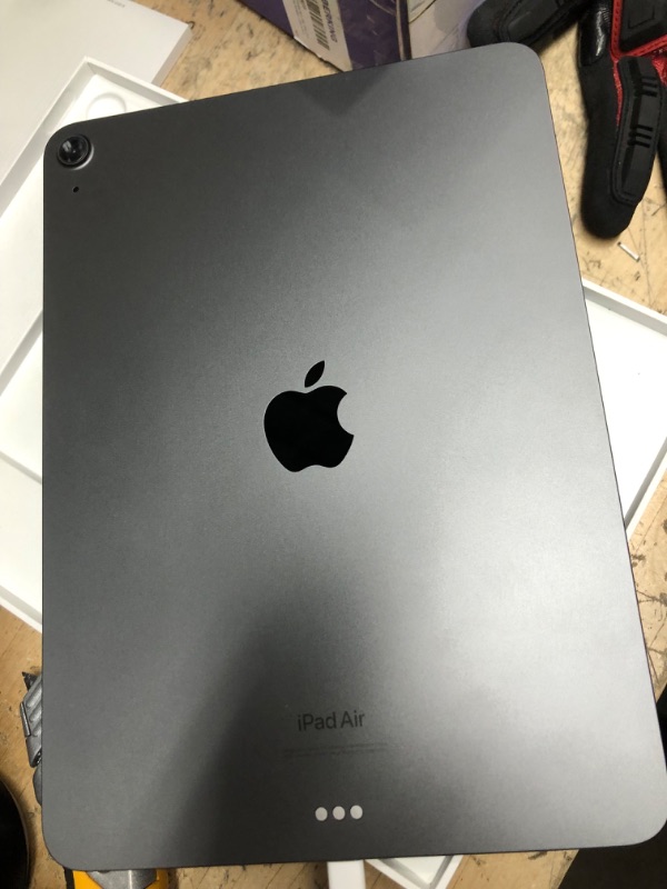 Photo 2 of Apple iPad Air (5th Generation): with M1 chip, 10.9-inch Liquid Retina Display, 256GB, Wi-Fi 6, 12MP front/12MP Back Camera, Touch ID, All-Day Battery Life – Space Gray WiFi Space Gray 256GB