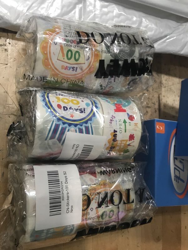 Photo 1 of 3 pack - W1cwey 700pcs 100 Days of School Sticker Rolls(2 Rolls), 3.1 Inch and 1.4 Inch 12 Designs Cartoon 100 Day of School Teacher Reward Motivational Encouragement Badge Sticker for Kids School Supplies 100 Days S2
