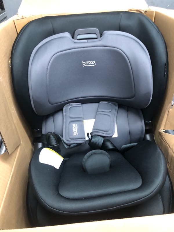 Photo 2 of Britax Poplar Convertible Car Seat, Stone Onyx