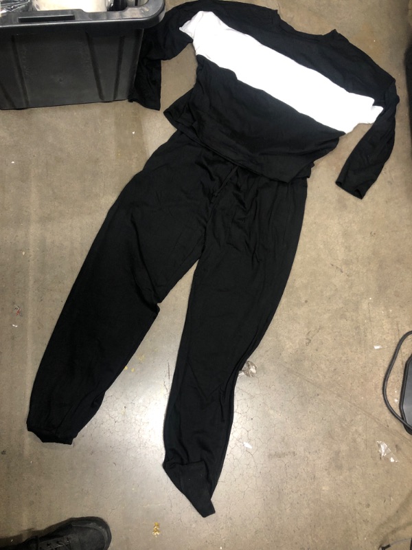 Photo 1 of 2 PIECE BLACK WHITE TOP AND PANTS WOMENS SIZEW XL