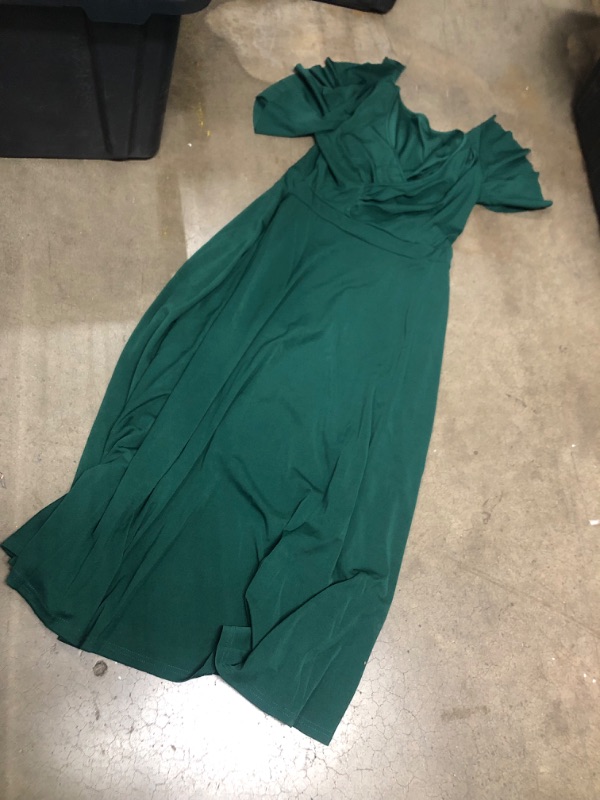 Photo 1 of LARGE GREEN FLARED SHORT SLEEVED DRESS
