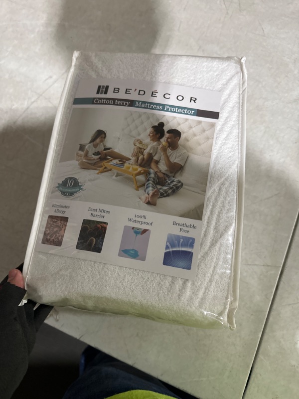 Photo 2 of *** USED LIKE NEW***Bedecor 1 Pack Queen Mattress Protector Waterproof Protection Soft Cotton Terry Top Cover,Mattress Cover 60"×80" 1 pack