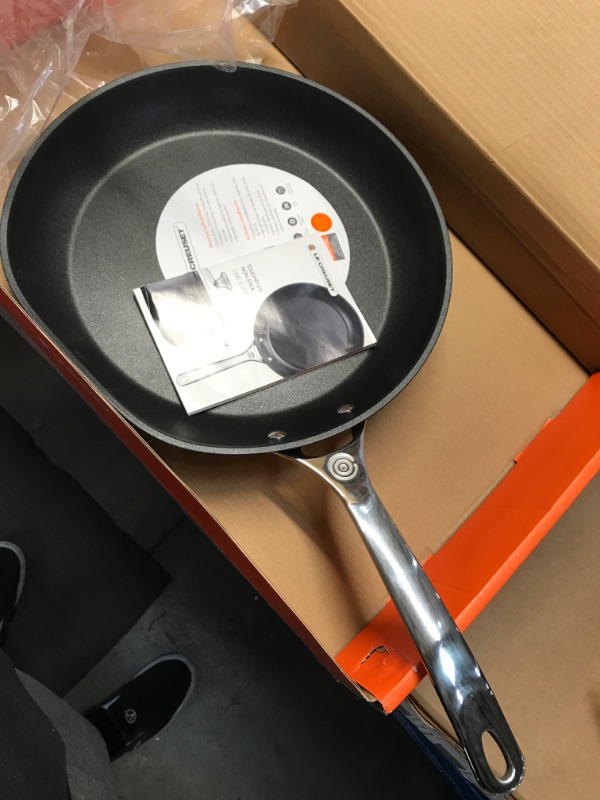 Photo 2 of ***DENTED - SEE PICTURES***
Le Creuset Toughened Nonstick PRO Fry Pan, 12" 