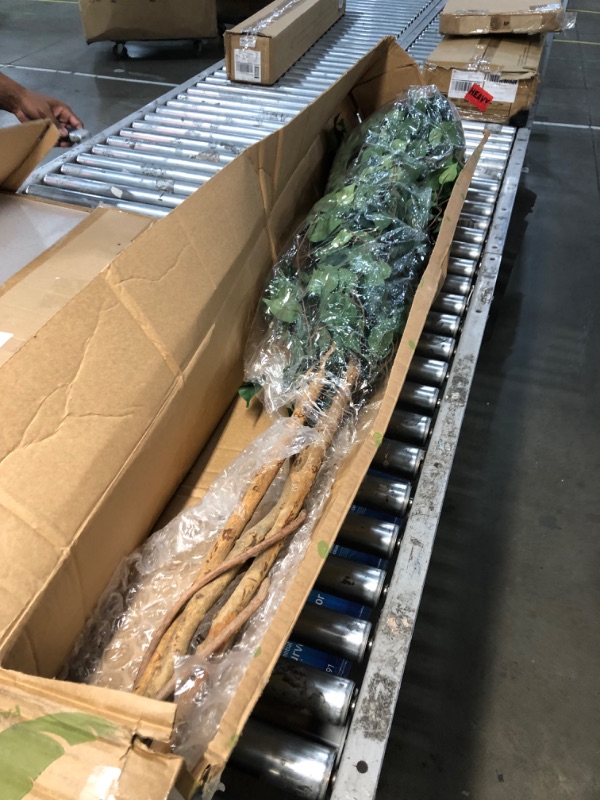 Photo 1 of 6ft artificial tree