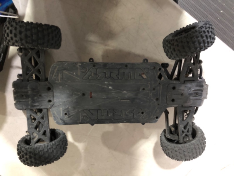 Photo 11 of ***USED - NO BATTERIES/TRANSMITTER - UNABLE TO TEST - DIRTY***
ARRMA RC Truck 1/10 KRATON 4X4 4S V2 BLX Speed Monster Truck RTR (Batteries and Charger Not Included), Blue, ARA4408V2T2