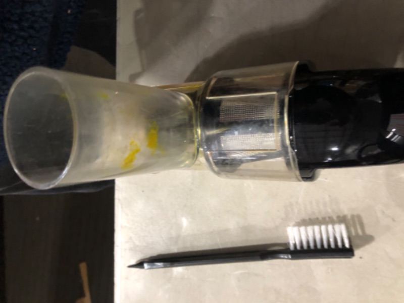 Photo 1 of **READ NOTES**
Omega Juicer H3000R Slow Masticating Extractor, 150-Watt, Black