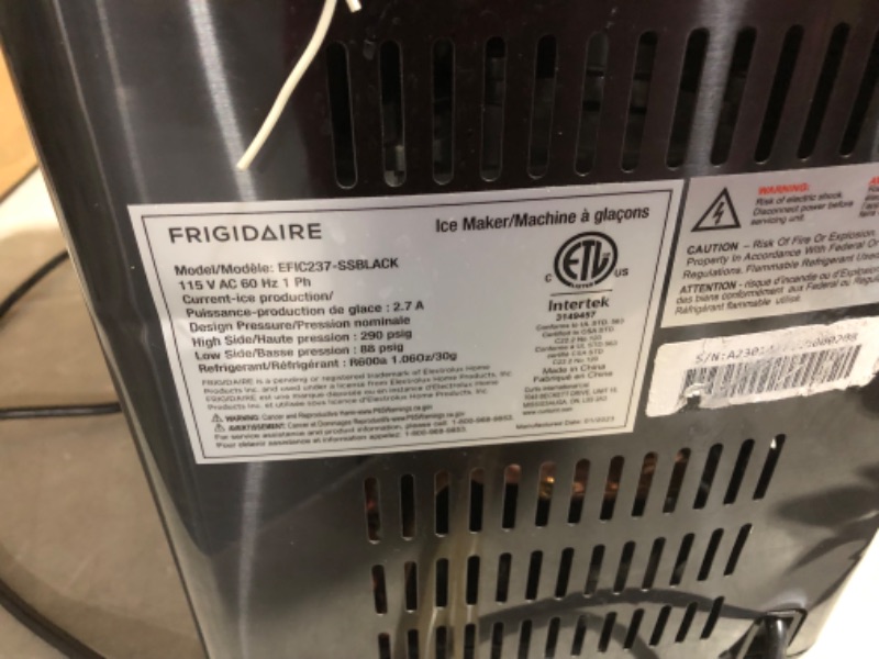 Photo 4 of ***NOT FUNCTIONAL - NONREFUNDABLE - FOR PARTS ONLY - SEE COMMENTS***
Frigidaire EFIC237 Countertop Crunchy Chewable Nugget Ice Maker, 44lbs per day, Auto Self Cleaning, Black Stainless